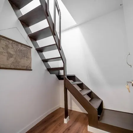 Praca Velha Ii - Estudio No Centro De アパート