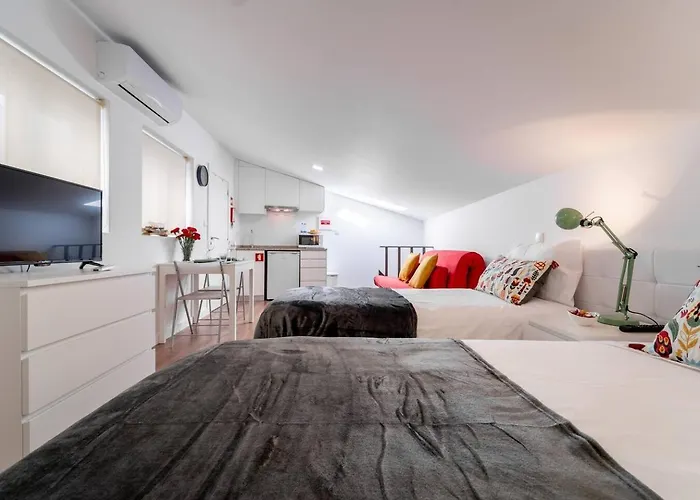 Apartment Praca Velha Ii - Estudio No Centro De *