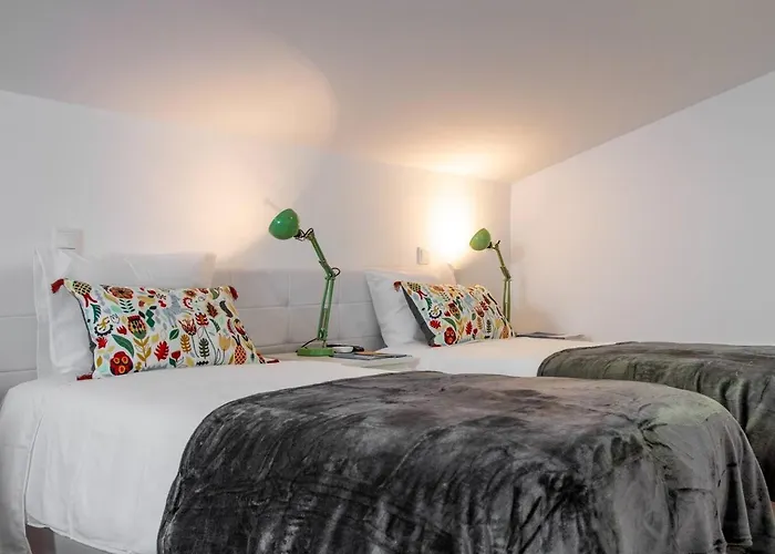 Praça Velha Ii - Estúdio No Centro De Apartamento *