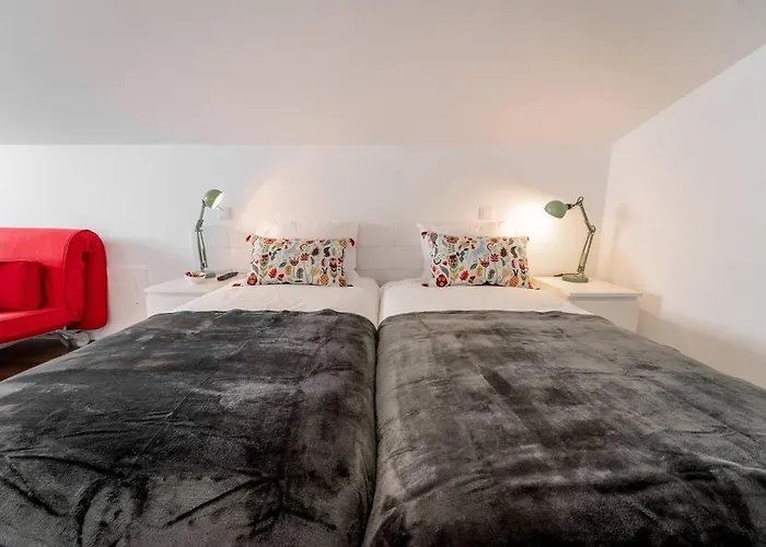 Praca Velha Ii - Estudio No Centro De 布拉加